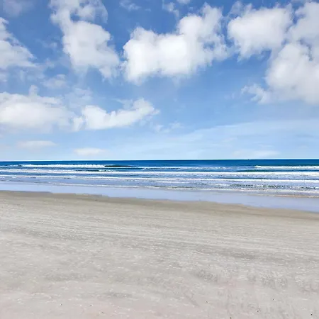 The Sea Esta At Coastal Waters Apartment